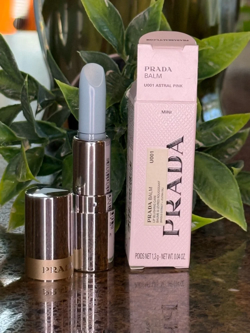 Hydrating Lip Balm with Jojoba Oil U001 Astral Pink